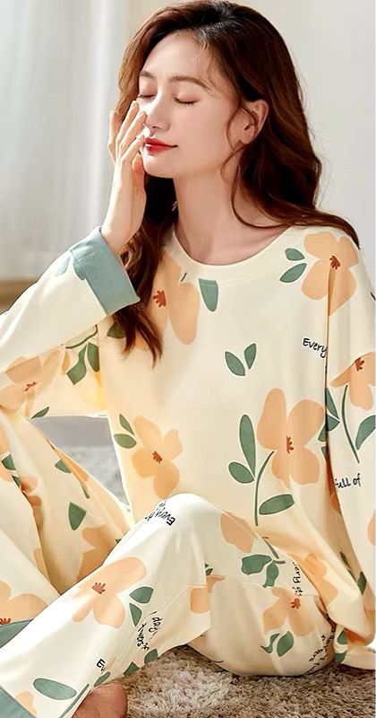 Off White Flower Print With Flower Printed Trouser Full Sleeves Night Suit RB-23