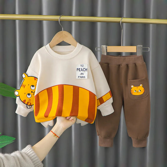Off White Cat Print Sweatshirt With Trouser Tracksuit For Kids (SP-B4)